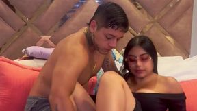 Colombian babe Thalia enjoys big tool in exchange for silence