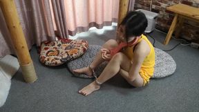 Li Nuo In Yellow Dress