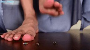 Toe Goddess with long nails toys with her tiny fans! - MP4