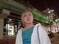 428suke-072　バックで突きながらフェラしてもらう2本同時プレイ