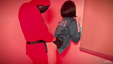 Squirt Game - Bella Hentaigirl