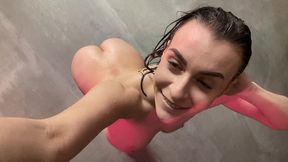 just look at my wet naked nature body??...