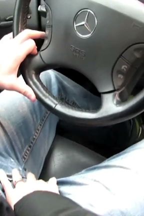 Julias Fuck in the Car While Cuckold Is Not There
