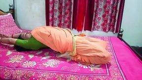 🥵Painful anal try- Indian wife pinki try First time anal in sexy saree to make her husband happy.