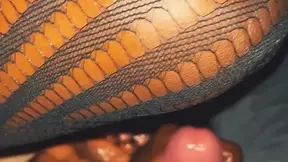 GIRLFRIEND HANDJOB MASSAGE HAPPY END HUGE CUMSHOT UNCUT WHITE DICK EBONY MAKES ME CUM