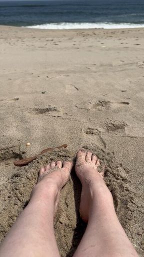 Beach toes