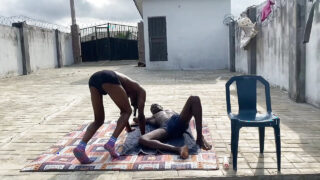 Pár, fekete, romantikus, ökölbaszás – amatőr meleg ribancok análisan ökölbe szorulnak