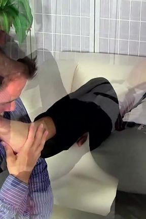 Cameron's intern pushes him into worshiping his feet