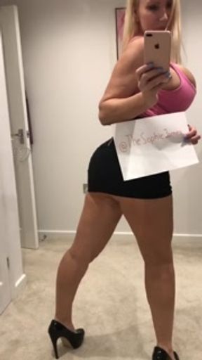 The Sophie James  Fansign Video