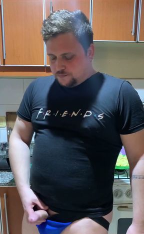 I like to cook and to cum