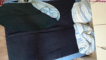 Intimpflege mit Nackter Oma {PiP]