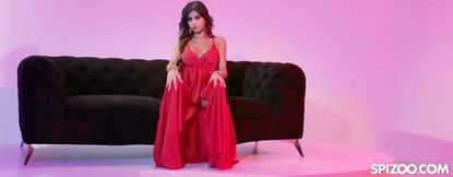 Aaliyah Yasin's Sensational Moves on a Stiff Surprise!
