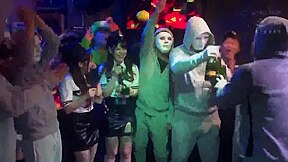 240112ハロウィン会場で美女とエッチc4