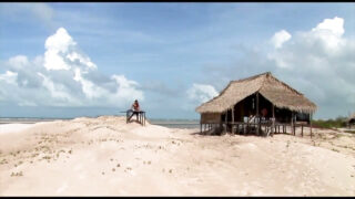 Mona Liza und Zafira erleben einen wilden, harten Analverkehr.