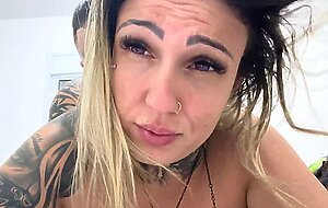 Falei pra ele que eu nao queria da o cu pq sou virgem ! mais ele colocou no meu cu e sem