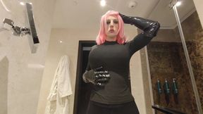 Sandy pink hair and black outfit