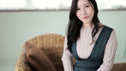 Natsume Reika -Busty Figure Fully Expresses Sexual Desire And Showcases Mature Woman Charm