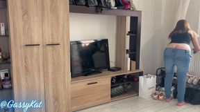 Jeans Farts & Butt Crack Cleaning & Gassing up My House 4K