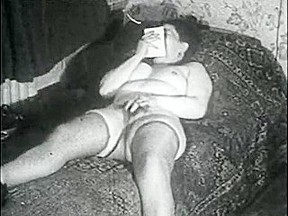 Retro Porn Archive Video: Femmes seules 1950's 13