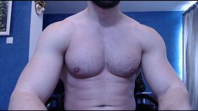Sexy Euro Muscular Man Jerks Off for You