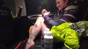 je baise mon chauffeur de taxi avant de partir en voyages je le drague dans sa voiture puis le baise a l hotel