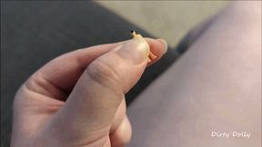 Tiny Man Pest Trapped And Devoured By Giantess [WMV]