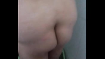 Continuaci&oacute_n esposa ba&ntilde_andose
