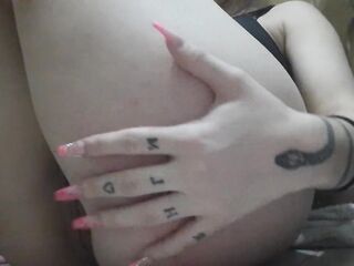 se mete los dedos para mi