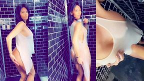 douche topless/fellation le genre de douche dont tu ne te remets pas