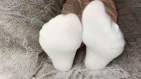 Toe snapping with white socks