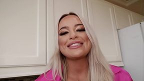 Busty Alexis Kay Tossed Her Boss'_s Salad