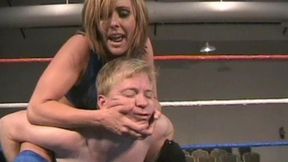 DUNCAN GETS CRIPPLED - Christie Ricci (The Crippler) vs Duncan
