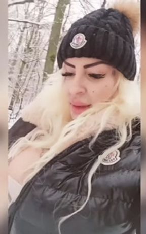 Jeanny_Bln Porno Outdoor Pissing in the woods with my tattooed pussy