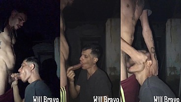 Dotado e grosso me botou pra mamar na casa abandonada e ainda leitou minha boca