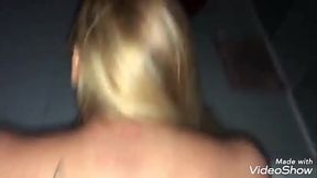 Novinho pentelhudo pediu pra sentar devagarinho pra n&atilde_o gozar logo e comer mas tempo meu cuzinho