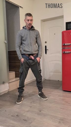 Some Handsfree From Thomas with Pissing.