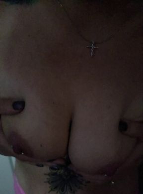 Booby jiggles