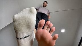 A giant man’s favorite tiny - Feet Vini