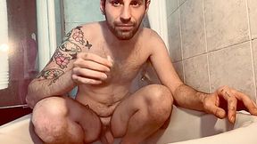 Amateur Video Of Andy Smoking And Having Second Morning Handjob Before Shower