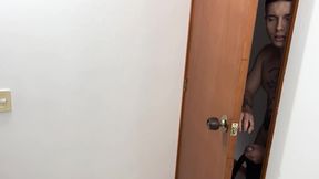 amiga puta necesitaba ayuda por que su novio le fue infiel, asi que mi hermanastro decide follarla y luego nos folla a todas. ary abdul jademercury cindypetite