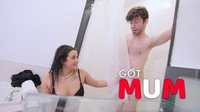 Sneaky MILF Fuck her new Roomate