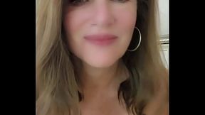 Rawr&hellip_ Come Tame This Sexy MILF