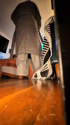 Giantess Dates: Date Gone Wrong Sneaky Little Followed Me Home! feat. Lee Von Lux