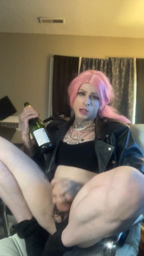 Smoking pink crossdresser plays w her little clit