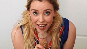 ”Cheerleader Milks His Meat”