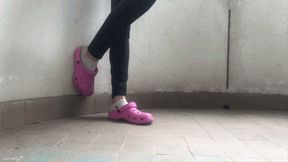 PINK CROCS SHOEPLAY ON A BALCONY - MP4 HD