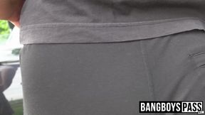 Mature dude Benjamin Bean offers ass to Mateo Contis piercing dick