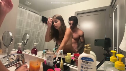 Lavynder Rain's Bathroom Sex With Her BF
