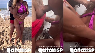 Gataaasp dando o cuzinho e bebendo leitinho no banheiro do restaurante em Balneário Camboriú enquanto corno filma - Parte 1