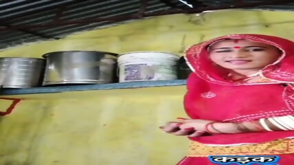 Mature Rajasthani Aunty Dancing & Showing Nudes
